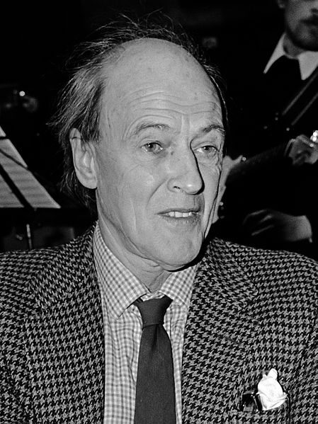 449px-roald_dahl_19821